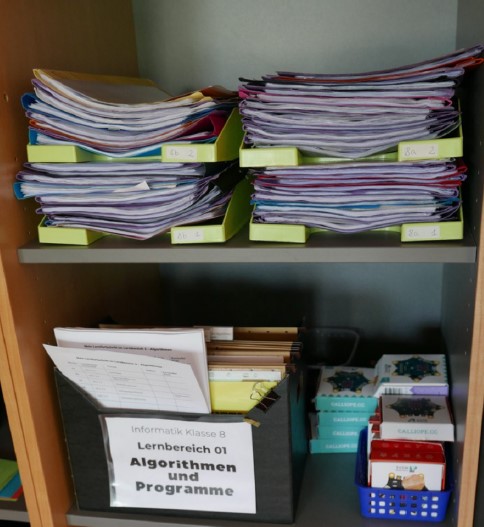 Selbststndig lernen im analogen und digitalen Informatik-Fachraum - Oberschule Carl Friedrich Gauߓ